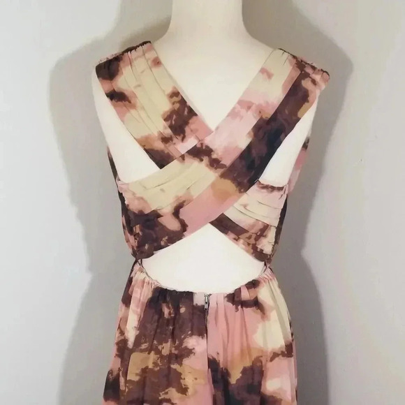 {MM Couture} Criss Cross Open Back Dress - Picture 5 of 10